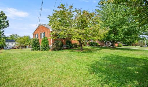 Photo #32 of 2002 Roundelay Road, Lynchburg, VA 0.4 acres