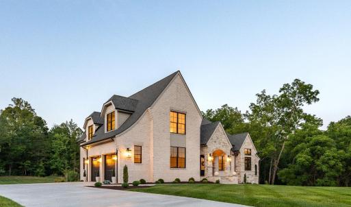 Photo #3 of 111 Waterton Drive, Lynchburg, VA 2.3 acres