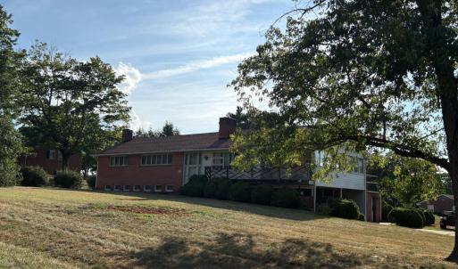 Photo #15 of 1729 Oakwood Street, Bedford, VA 0.7 acres