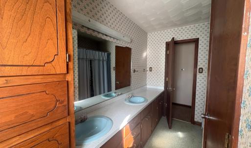 Photo #6 of 1729 Oakwood Street, Bedford, VA 0.7 acres