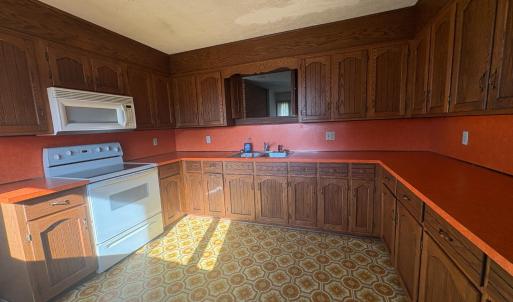 Photo #3 of 1729 Oakwood Street, Bedford, VA 0.7 acres