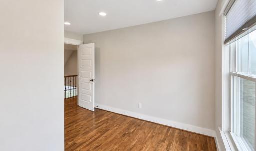 Photo #38 of 304 Two Creek Drive, Lynchburg, VA 0.7 acres