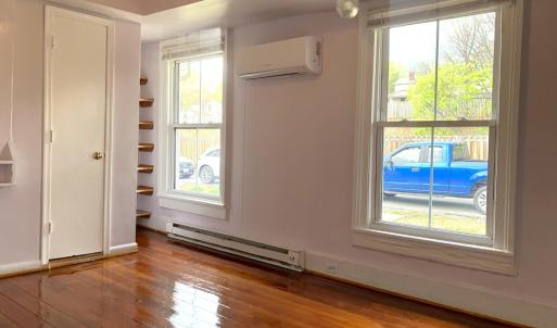 3RD BEDROOM - UPSTAIRS