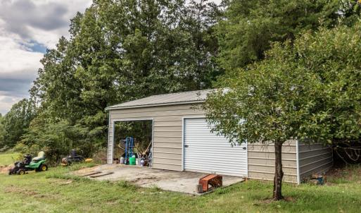 Photo #36 of 6223 Oakville Road, Appomattox, VA 34.1 acres
