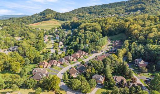 Photo #62 of 6551 Fairway Estates Drive, Roanoke, VA 0.2 acres