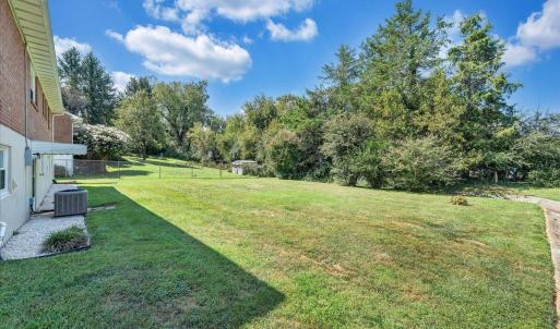 Photo #39 of 1521 Lynndale Place, Lynchburg, VA 0.2 acres