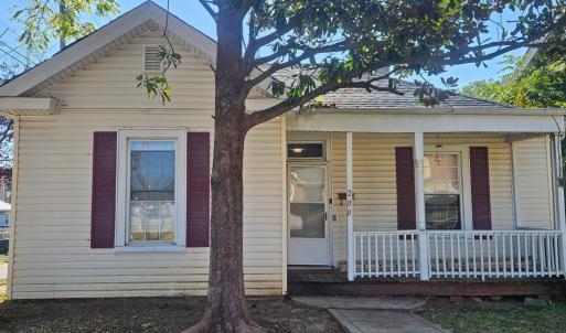 Photo #1 of 200 Euclid Avenue, Lynchburg, VA 0.1 acres