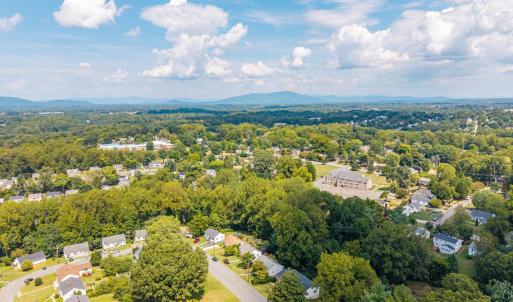 Photo #51 of 706 Crestwood Circle, Lynchburg, VA 0.2 acres