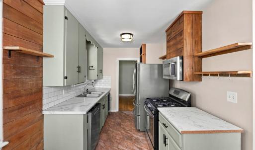 Photo #8 of 706 Crestwood Circle, Lynchburg, VA 0.2 acres