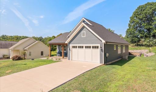 Photo #2 of 1054 Barrow Hills Drive, Huddleston, VA 0.2 acres