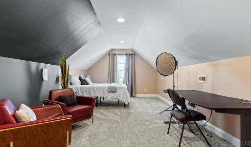 Sixth bedroom on level 2.