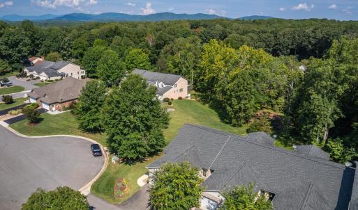 Photo #4 of 1040 Walnut Crest Court, Bedford, VA 0.1 acres