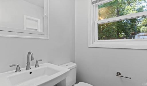 Photo #15 of 427 Woodland Circle, Lynchburg, VA 0.6 acres