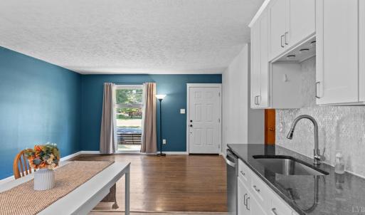 Photo #10 of 427 Woodland Circle, Lynchburg, VA 0.6 acres