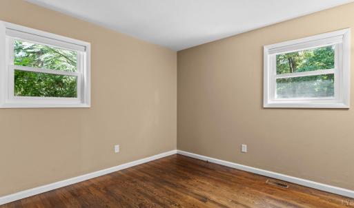 Photo #11 of 427 Woodland Circle, Lynchburg, VA 0.6 acres