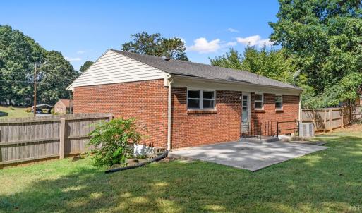 Photo #24 of 427 Woodland Circle, Lynchburg, VA 0.6 acres