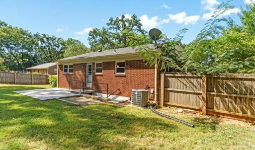 Photo #26 of 427 Woodland Circle, Lynchburg, VA 0.6 acres
