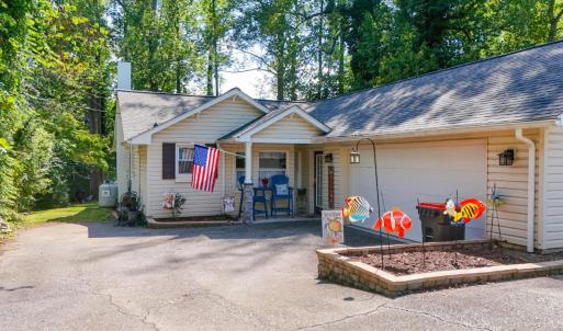 Photo #8 of 2070 Timberlake Drive, Lynchburg, VA 0.4 acres