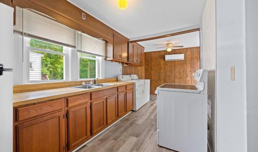 Nice kitchen has new refrigerator, and new washer/dryer