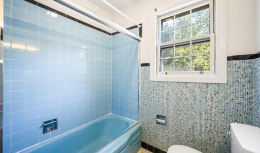 Photo #32 of 1116 Chestnut Hill Drive, Lynchburg, VA 0.4 acres