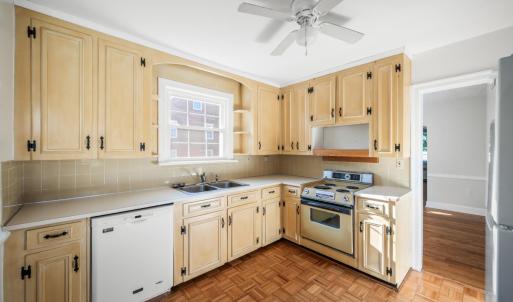 Photo #20 of 1116 Chestnut Hill Drive, Lynchburg, VA 0.4 acres