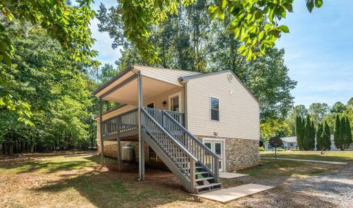 Photo #2 of 2120 Eagle Point Road, Huddleston, VA 1.0 acres