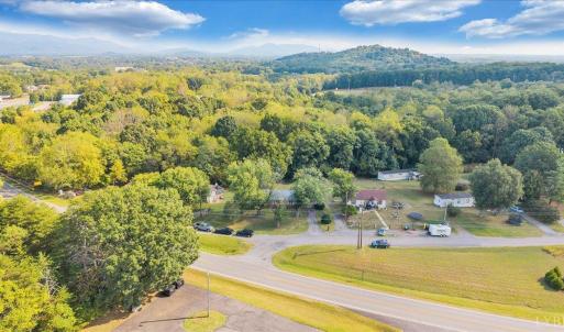 Photo #11 of 1016 Greenfield Road, Bedford, VA 0.5 acres