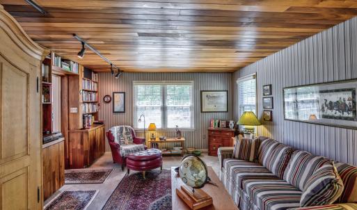 Photo #12 of 2103 Woodcrest Drive, Lynchburg, VA 0.9 acres