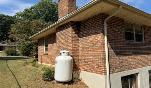 Photo #19 of 421 Woodland Circle, Lynchburg, VA 0.4 acres
