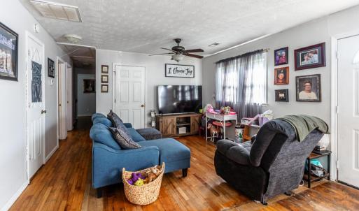 Photo #4 of 186 Lombardy Street, Appomattox, VA 0.5 acres