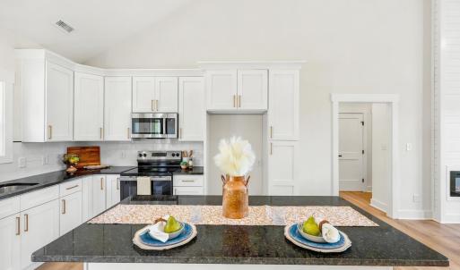 Photo #14 of 1805 Hickory Cove Ln, Moneta, VA 0.9 acres