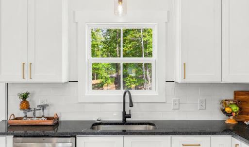 Photo #16 of 1805 Hickory Cove Ln, Moneta, VA 0.9 acres