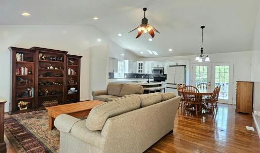 Photo #4 of 2864 Glenwood Drive, Bedford, VA 1.1 acres