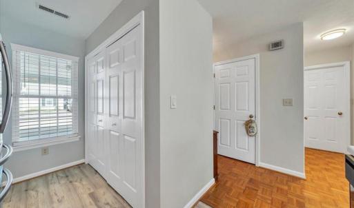 Photo #8 of 425 Tinkerview Drive, Cloverdale, VA