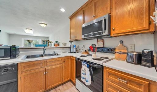 Photo #9 of 425 Tinkerview Drive, Cloverdale, VA