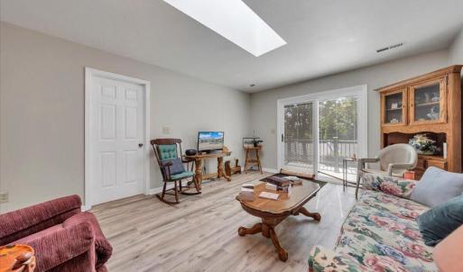 Photo #18 of 425 Tinkerview Drive, Cloverdale, VA
