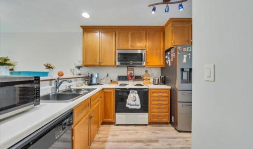 Photo #4 of 425 Tinkerview Drive, Cloverdale, VA