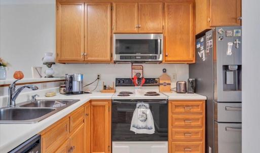 Photo #5 of 425 Tinkerview Drive, Cloverdale, VA