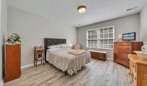 Photo #19 of 425 Tinkerview Drive, Cloverdale, VA