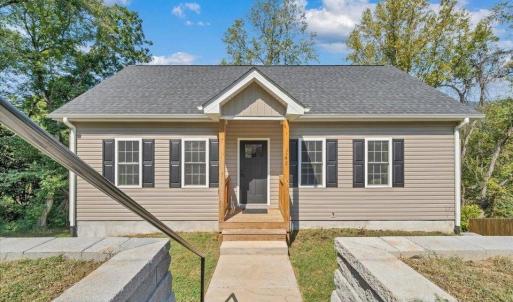 With its like-new condition, flexible living space, scenic surroundings, and convenient location, 142 Chenault Street is an incredible opportunity to own a nearly new home in the heart of Buchanan. Schedule your showing today and experience all this exceptional property has to offer!