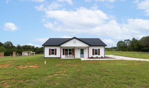 Photo #35 of 3944 Horseshoe Road, Appomattox, VA 1.4 acres
