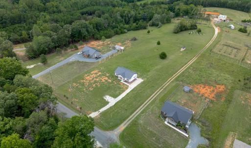 Photo #40 of 3944 Horseshoe Road, Appomattox, VA 1.4 acres