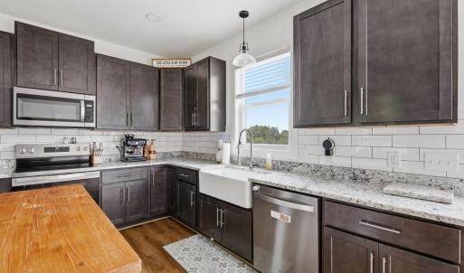 Photo #13 of 3944 Horseshoe Road, Appomattox, VA 1.4 acres