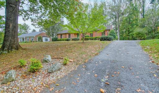 Photo #42 of 2905 Ravenwood Drive, Lynchburg, VA 0.4 acres