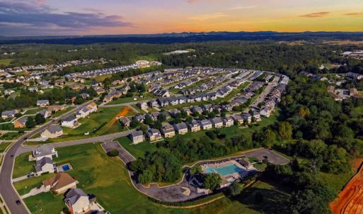Photo #33 of 1300 Stoney Ridge Boulevard, Forest, VA