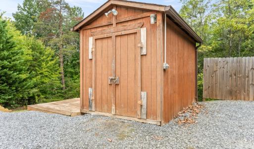 Shed with electric