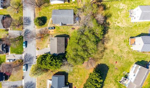 Photo #25 of 340 Blackhawke Drive, Lynchburg, VA 0.2 acres