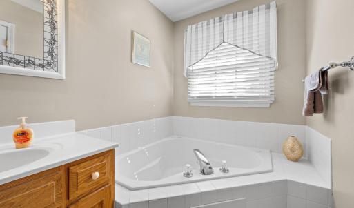 Photo #33 of 1704 Wycliffe Street, Bedford, VA 0.5 acres