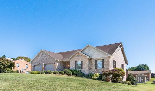 Photo #2 of 1704 Wycliffe Street, Bedford, VA 0.5 acres