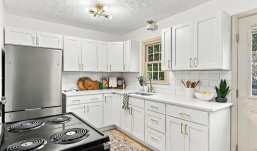 Photo #11 of 1416 Ramsgate Lane, Lynchburg, VA 0.6 acres